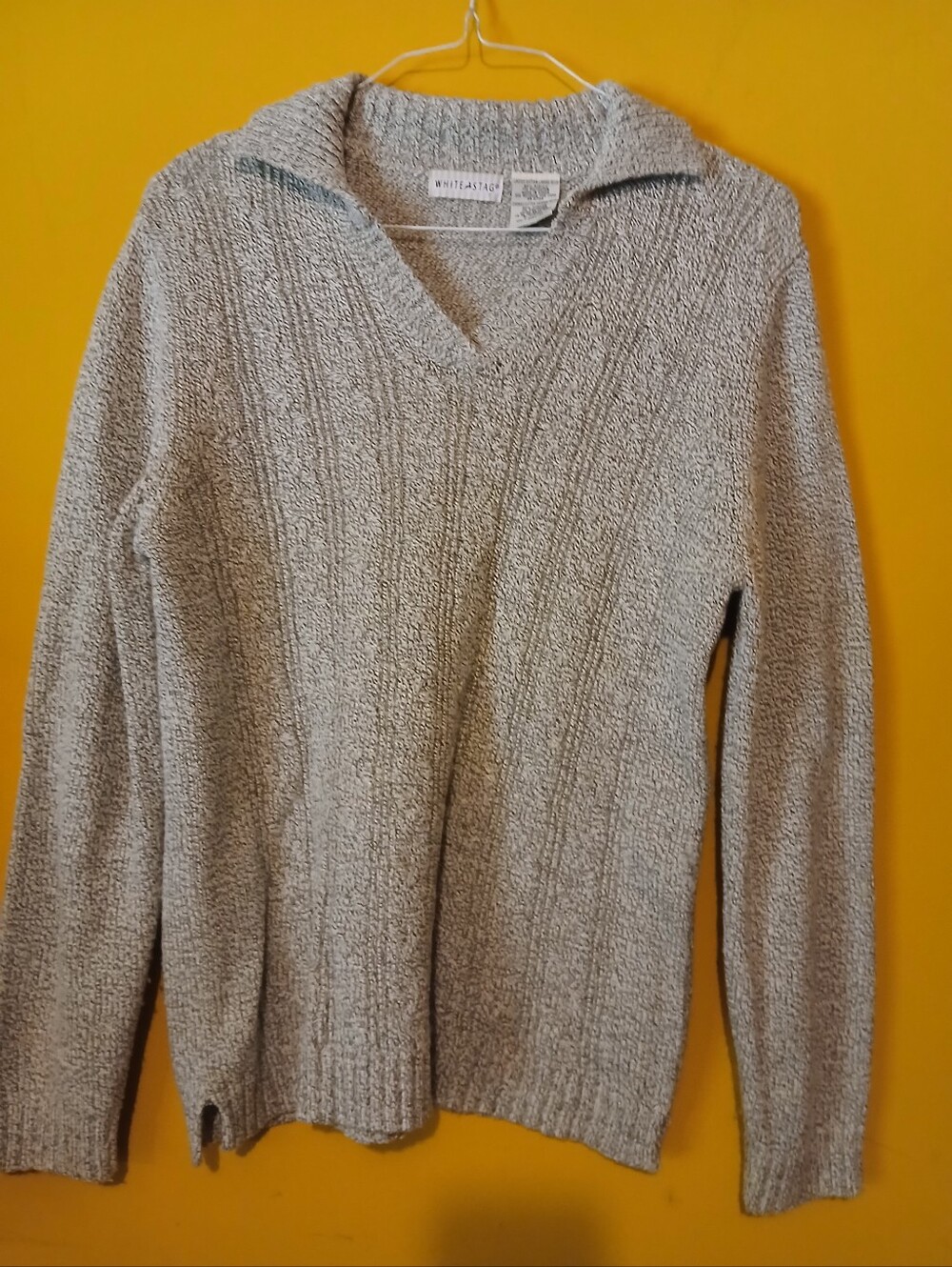 White Stag Women's Gray V-Neck Textured Sweater